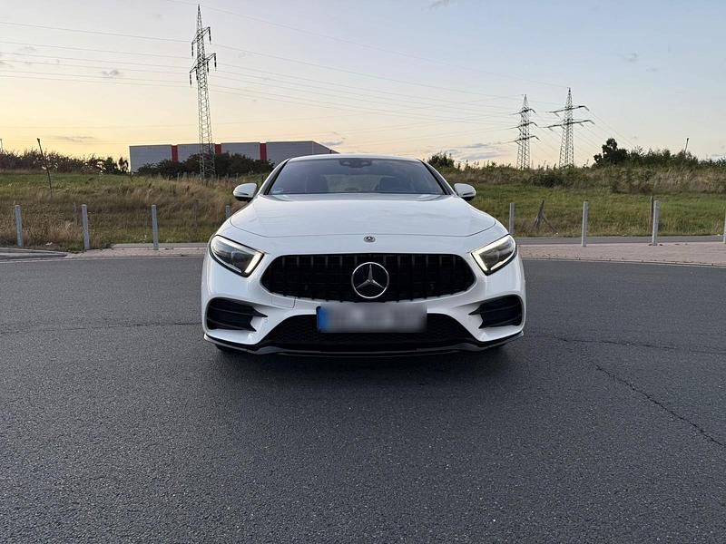 Weiß Gebraucht 2019 Mercedes CLS400 Coupé | 45.000 € (Teuer) - Bild 1/4