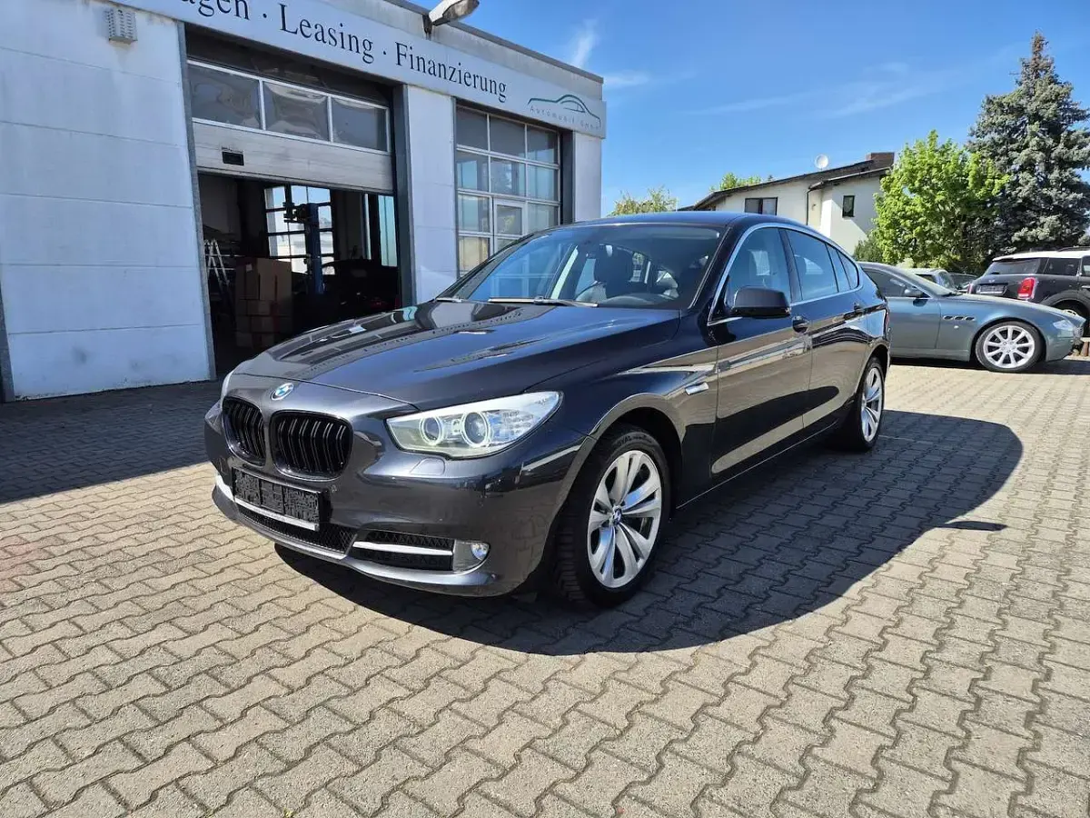 Gebraucht BMW 530 245 PS (180 kW) 2012 Sophistograu ii brillanteffekt Limousine