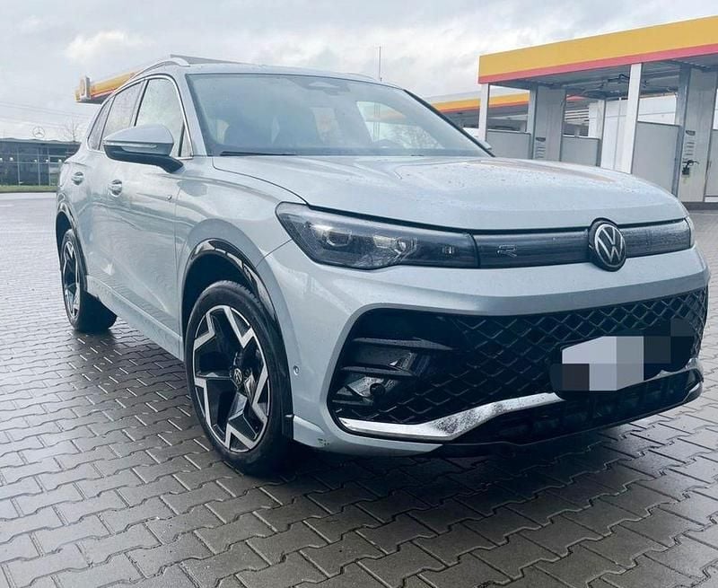 Gebraucht VW Tiguan R-line 150 PS (110 kW) 2025 SUV