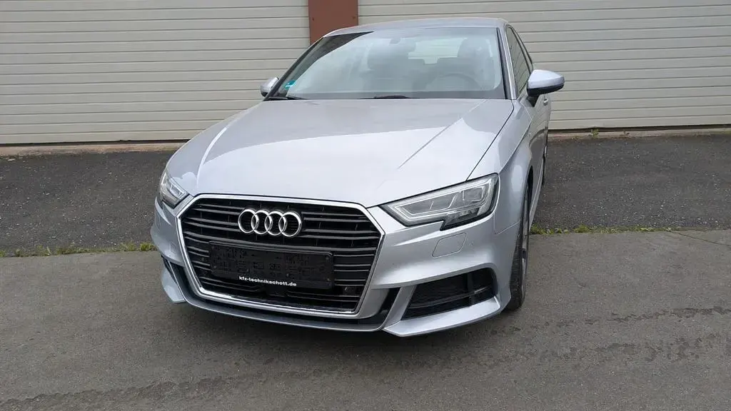 Gebraucht Audi A3 S-Line 150 PS (110 kW) 2016 Silber Limousine