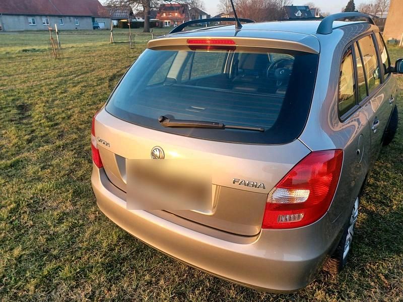 Gebraucht Skoda Fabia 86 PS (63 kW) 2014 Kombi