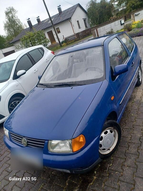 Violet Gebraucht 1996 VW Polo Limousine | 850 € (Guter Preis) - Bild 1/4