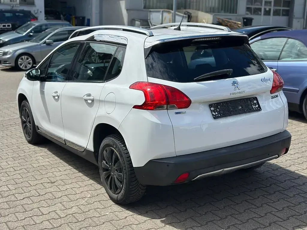 Second-hand Peugeot 2008 Allure 110 CP (80 kW) 2016 Alb SUV