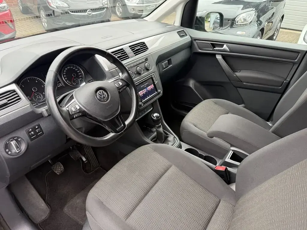 Gebraucht VW Caddy Comfortline 102 PS (75 kW) 2019 Schwarz Van / Kleinbus