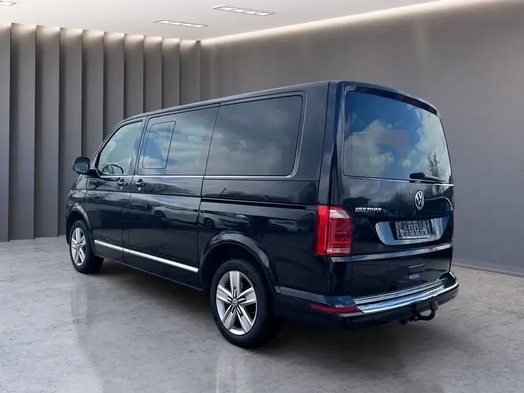 Gebraucht VW Multivan Highline 150 PS (110 kW) 2016 Schwarz Van / Kleinbus