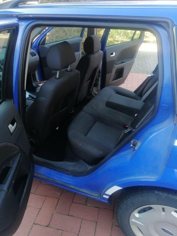 Blau Gebraucht 2000 Ford Mondeo Kombi | 2.800 € - Bild 1/4