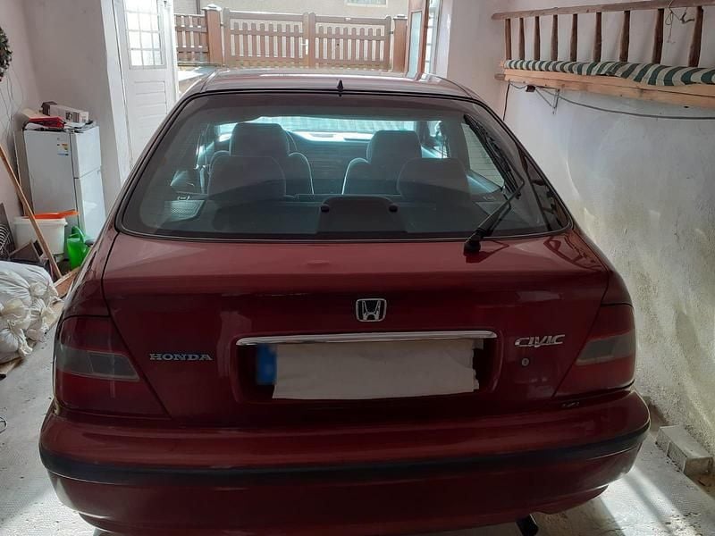 Gebraucht Honda Civic 75 PS (55 kW) 1998 Rot Limousine