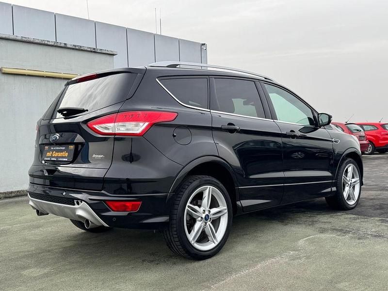 Gebraucht Ford Kuga Individual 150 PS (110 kW) 2016 Schwarz SUV