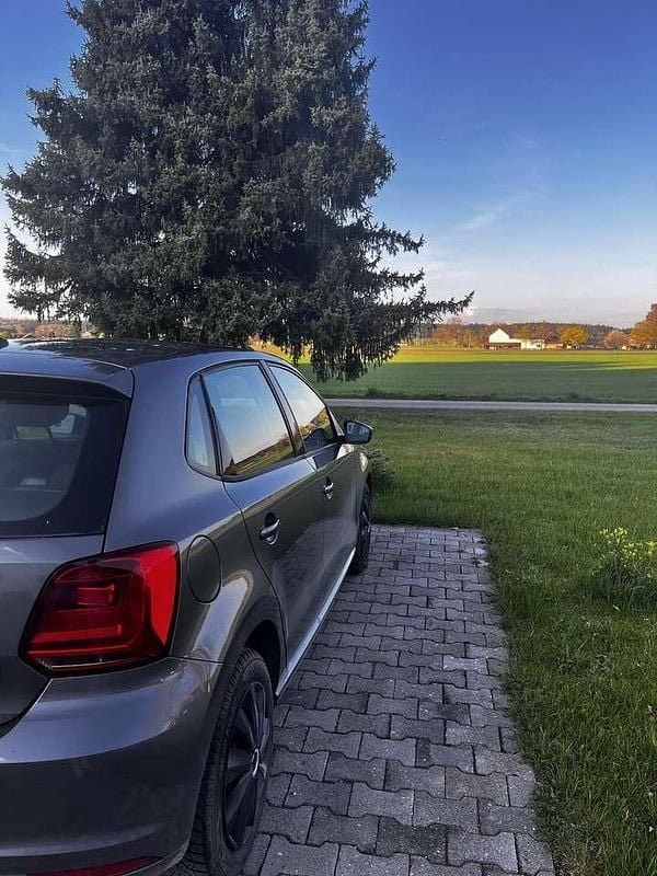 Gebraucht VW Polo Comfortline 90 PS (66 kW) 2014 Grau Kleinwagen