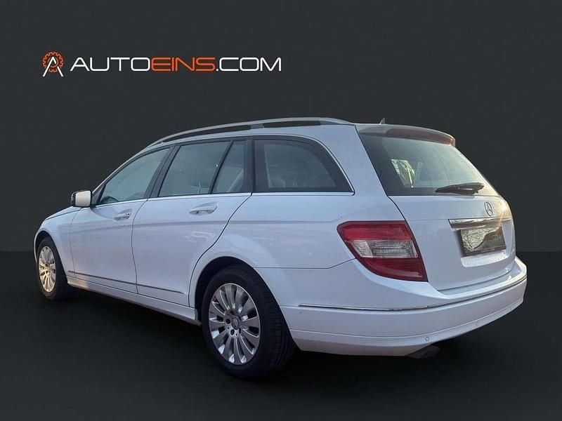 Gebraucht Mercedes C180 156 PS (114 kW) 2010 Schwarz Kombi