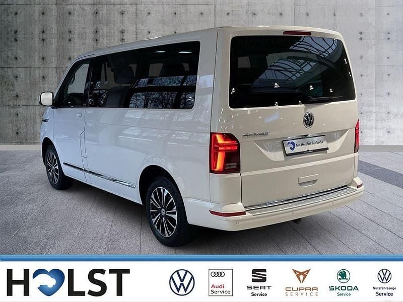Gebraucht VW Multivan Generation Six 150 PS (110 kW) 2022 Weiß Van