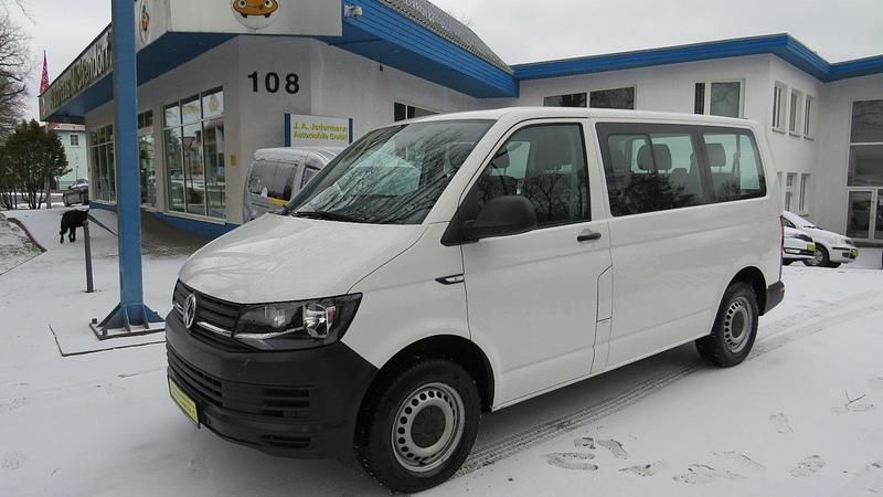 Gebraucht VW Caravelle 150 PS (110 kW) 2017 Candyweiß Van / Kleinbus