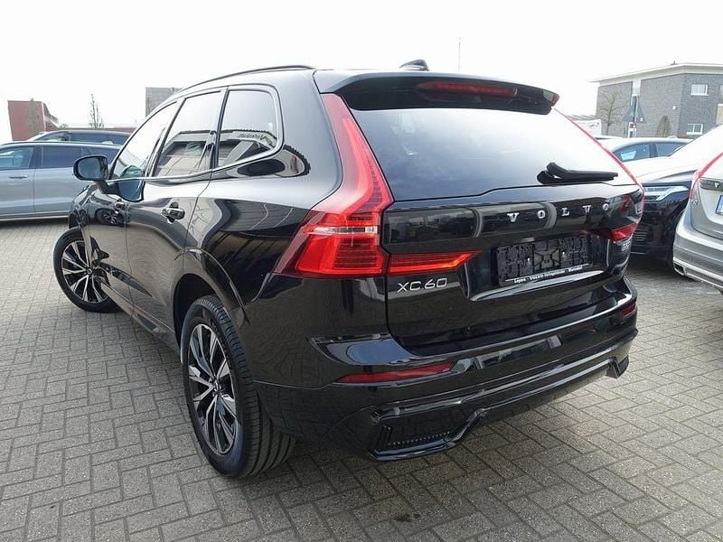 Gebraucht Volvo XC60 Plus 250 PS (183 kW) 2025 Schwarz SUV