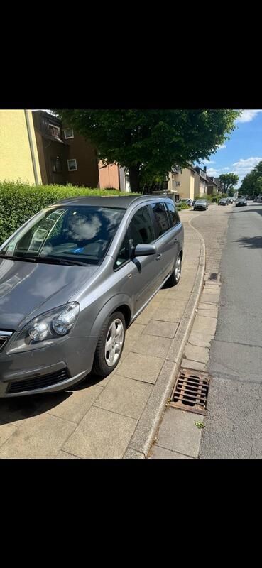 Andere außenfarben Gebraucht 2008 Opel Zafira Van / Kleinbus | 1.000 € (Superpreis) - Bild 1/4