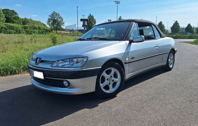 Silber Gebraucht 2000 Peugeot 306 Cabriolet Cabrio | 2.950 € (Fairer Preis) - Bild 1/4