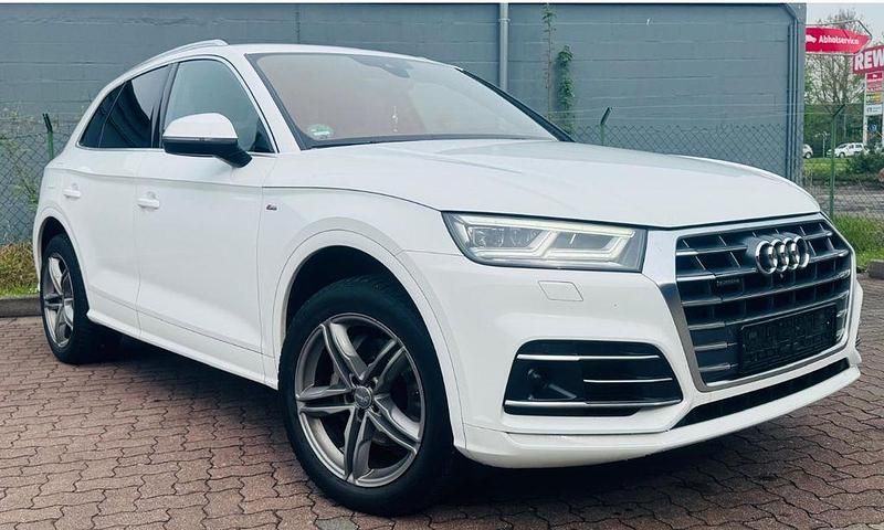 Weiß Gebraucht 2019 Audi Q5 Sport SUV | 28.250 € (Fairer Preis) - Bild 1/4