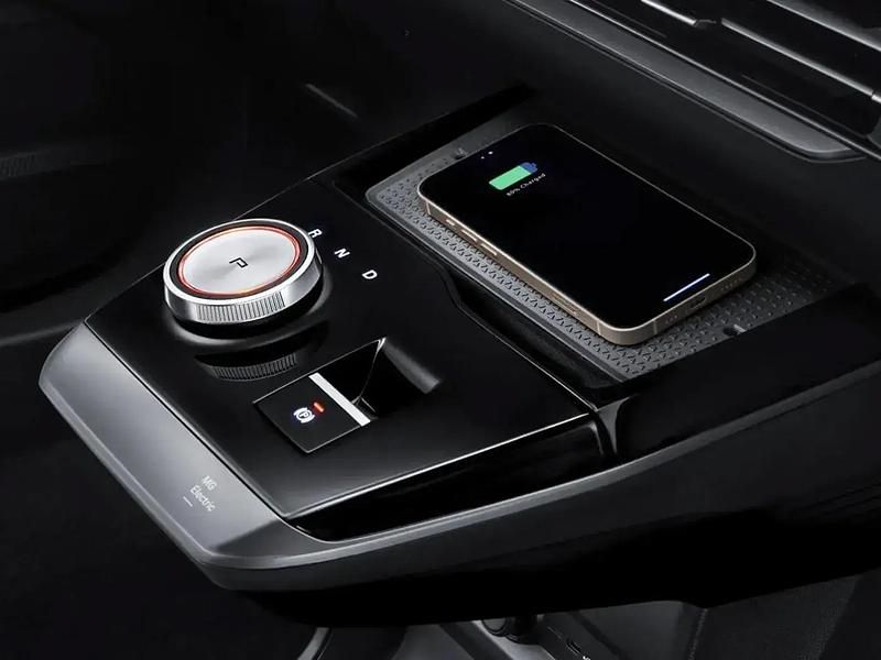 Neu MG MG4 EV 125 kW (170 PS) 2025 Rot Kleinwagen