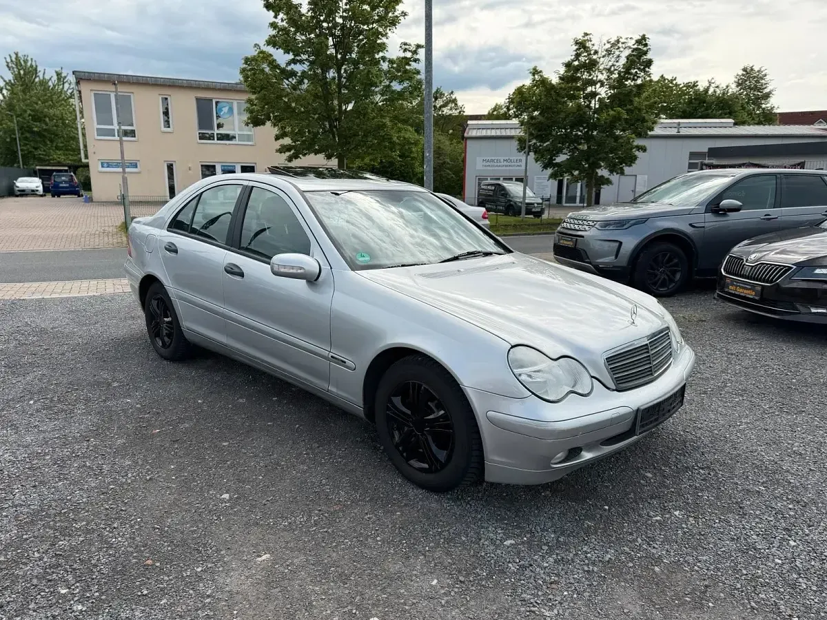 Gebraucht Mercedes C180 129 PS (94 kW) 2000 Grau Limousine