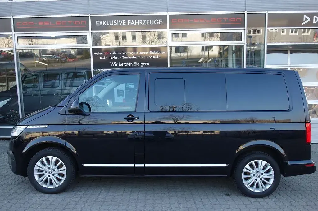 Gebraucht VW T6.1 Highline 199 PS (146 kW) 2020 Deep black perleffekt Van