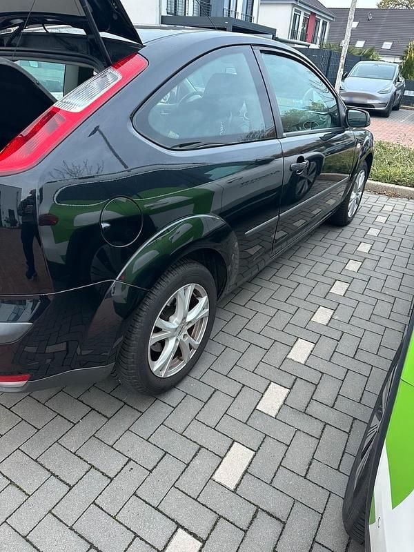 Second-hand Ford Focus 101 CP (74 kW) 2007 Coupe