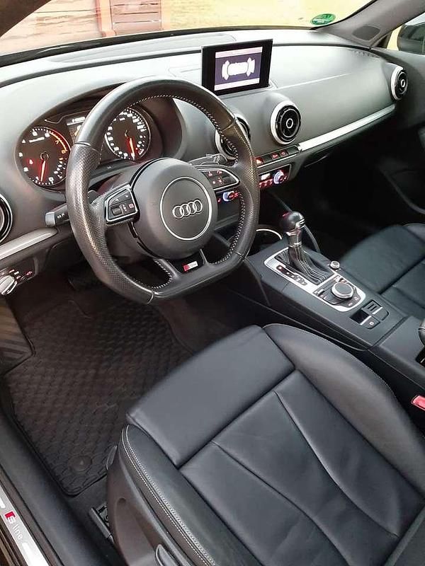 Używany Audi A3 S-Line 179 KM (131 kW) 2013 Czarny Hatchback