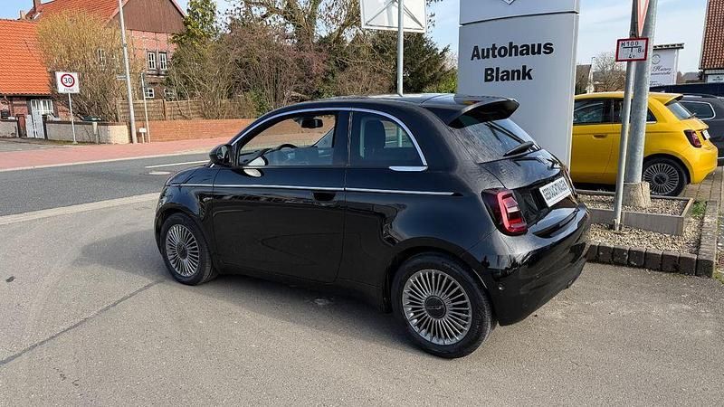 Gebraucht Fiat 500e 86 kW (118 PS) 2023 Schwarz Kleinwagen