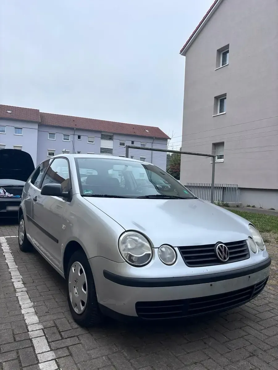 Używany VW Polo 54 KM (39 kW) 2003 Srebrny Coupe
