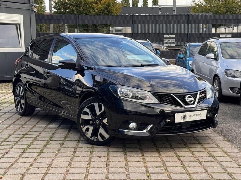Schwarz Gebraucht 2015 Nissan Pulsar Tekna Limousine | 11.870 € (Fairer Preis) - Bild 1/4