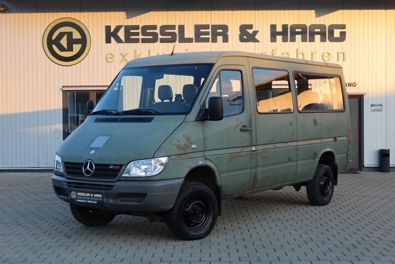 Grün Gebraucht 2004 Mercedes Sprinter Van | 26.999 € - Bild 1/4