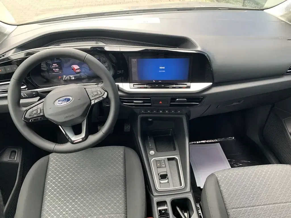 Neu Ford Grand Tourneo Connect Titanium 150 PS (110 kW) 2026 Duskysilvermetallic Van / Kleinbus