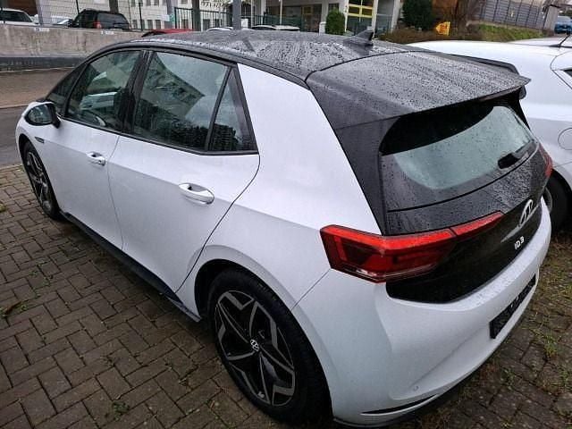 Gebraucht VW ID.3 Pro Performance 150 kW (204 PS) 2022 Gletscherweiß metallic Kleinwagen
