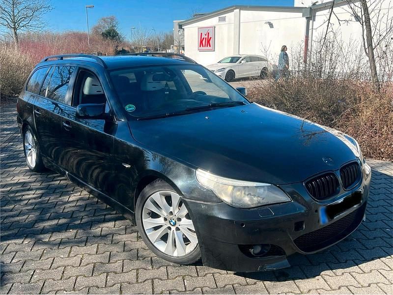 Gebraucht BMW 530 218 PS (160 kW) 2004 Schwarz Kombi
