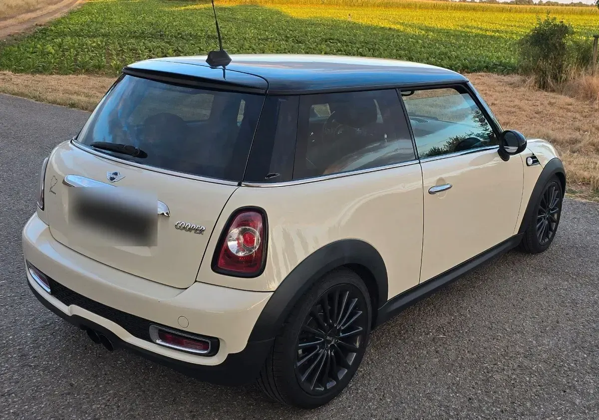 Gebraucht Mini Cooper Coupé 122 PS (89 kW) 2011 Weiß Coupé