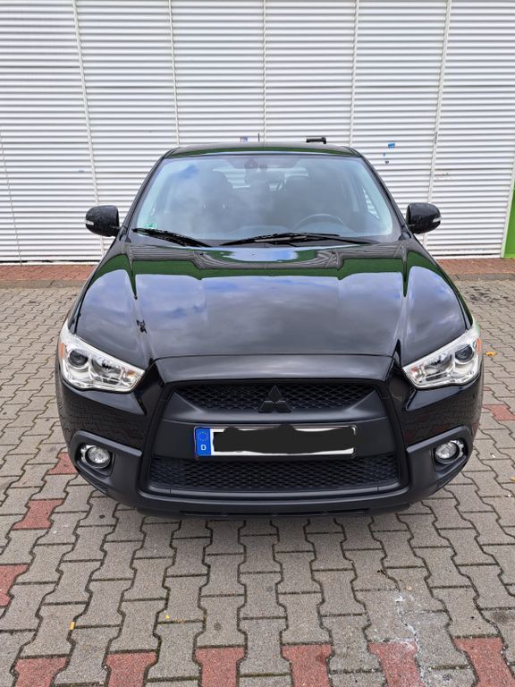 Schwarz Gebraucht 2011 Mitsubishi ASX Edition SUV | 8.200 € (Fairer Preis) - Bild 1/4