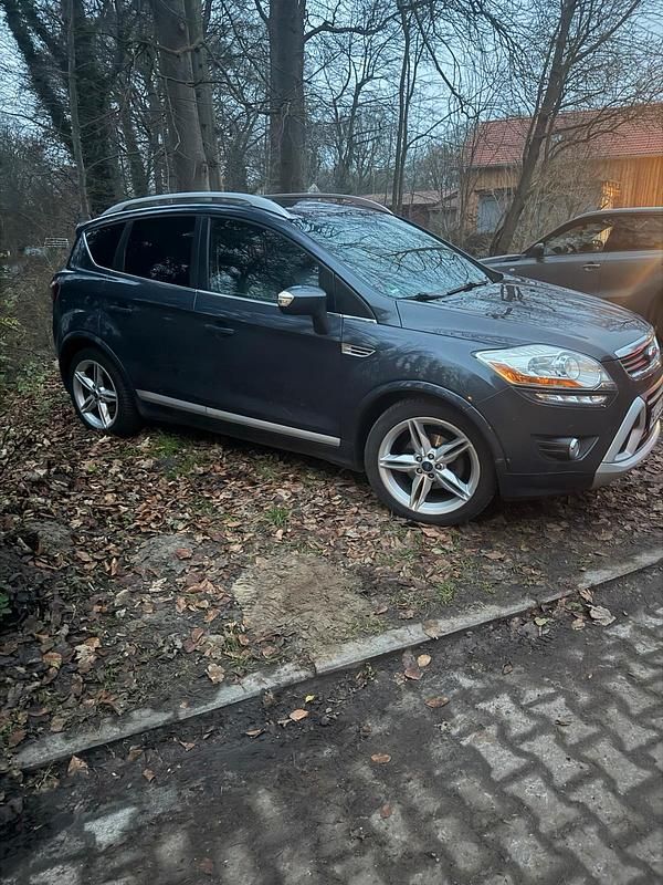 Gebraucht Ford Kuga Individual 163 PS (119 kW) 2012 SUV