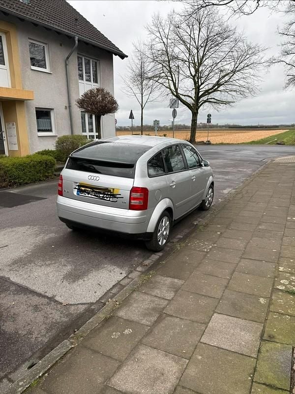 Second-hand Audi A2 75 CP (55 kW) 2003 Argintiu Hatchback