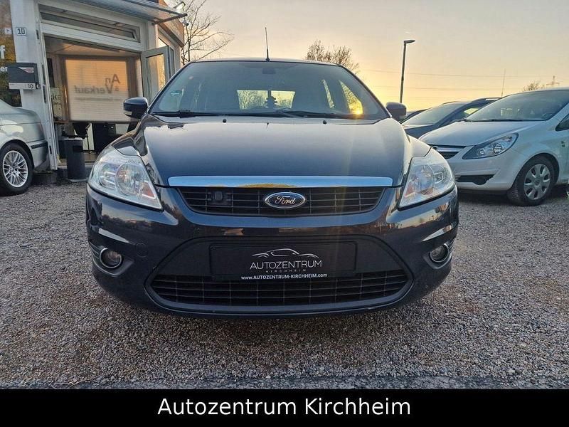 Gebraucht Ford Focus Style 125 PS (91 kW) 2009 Grau Limousine