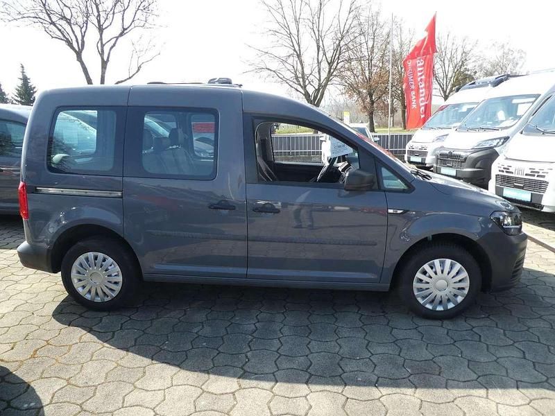 Gebraucht VW Caddy 102 PS (75 kW) 2020 Grau Van / Kleinbus