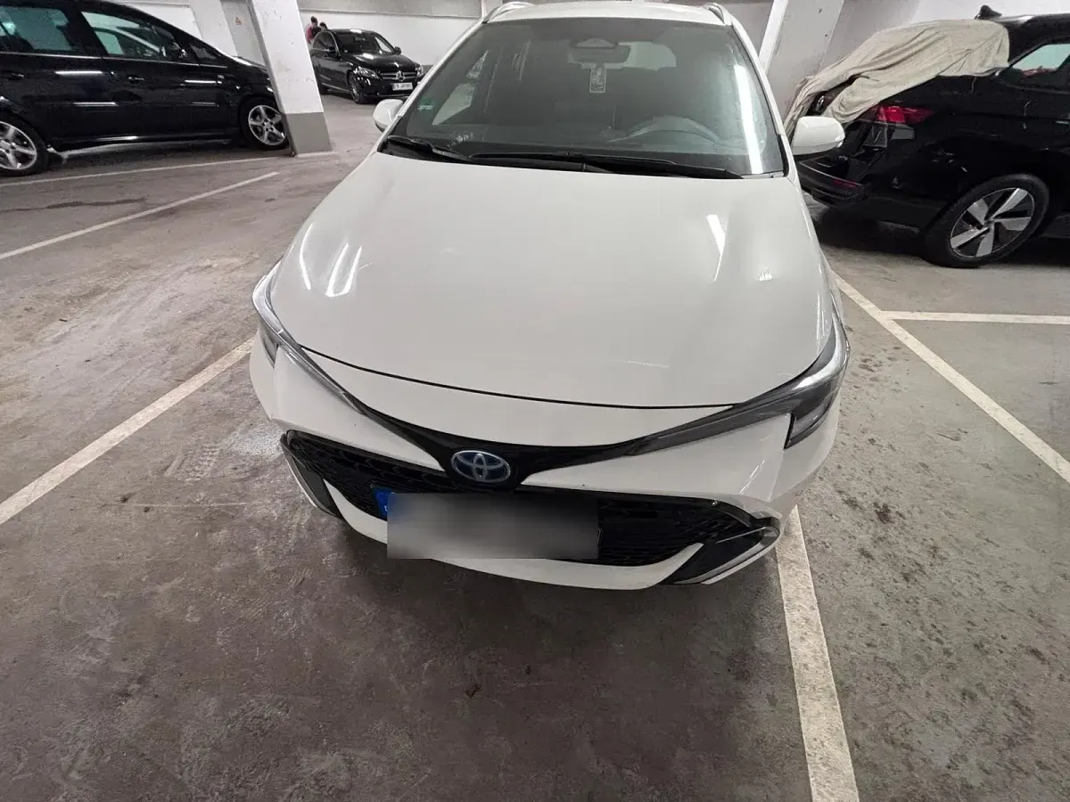 Gebraucht Toyota Corolla 140 PS (102 kW) 2024 Weiß Kombi