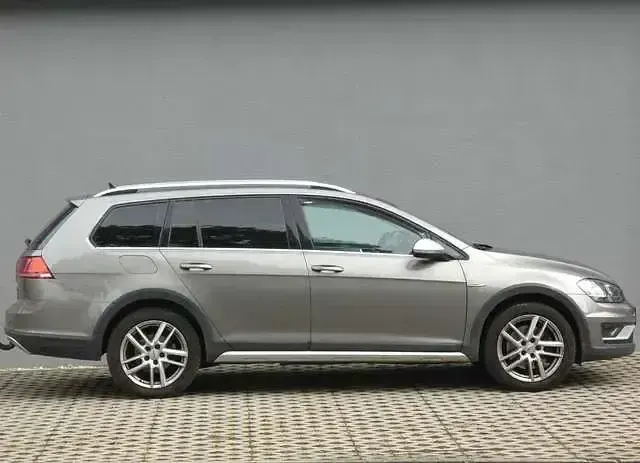 Gebraucht VW Golf Alltrack 184 PS (135 kW) 2016 Grau Kombi