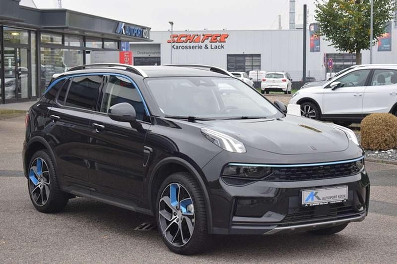 Schwarz Gebraucht 2023 Lynk & Co 01 SUV | 26.850 € - Bild 1/4