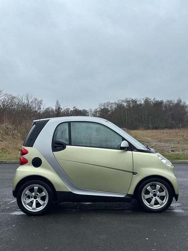 Gebraucht Smart ForTwo Coupé 71 PS (52 kW) 2010 Grün Coupé