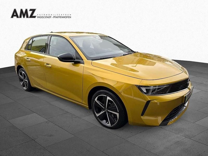 Gebraucht Opel Astra Edition 181 PS (133 kW) 2022 Kult gelb Limousine