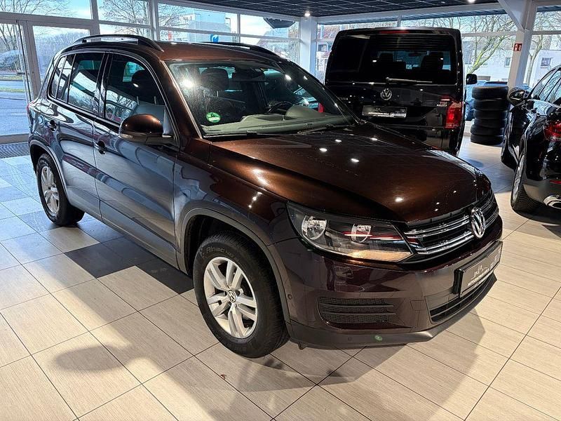 Gebraucht VW Tiguan 122 PS (89 kW) 2013 Schwarz SUV