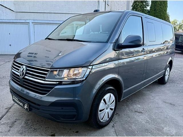 Grau Gebraucht 2020 VW Caravelle Comfortline Van / Kleinbus | 38.950 € (Superpreis) - Bild 1/4
