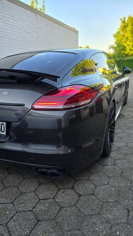 Gebraucht 2011 Porsche Panamera GTS Limousine | 32.000 € - Bild 1/4
