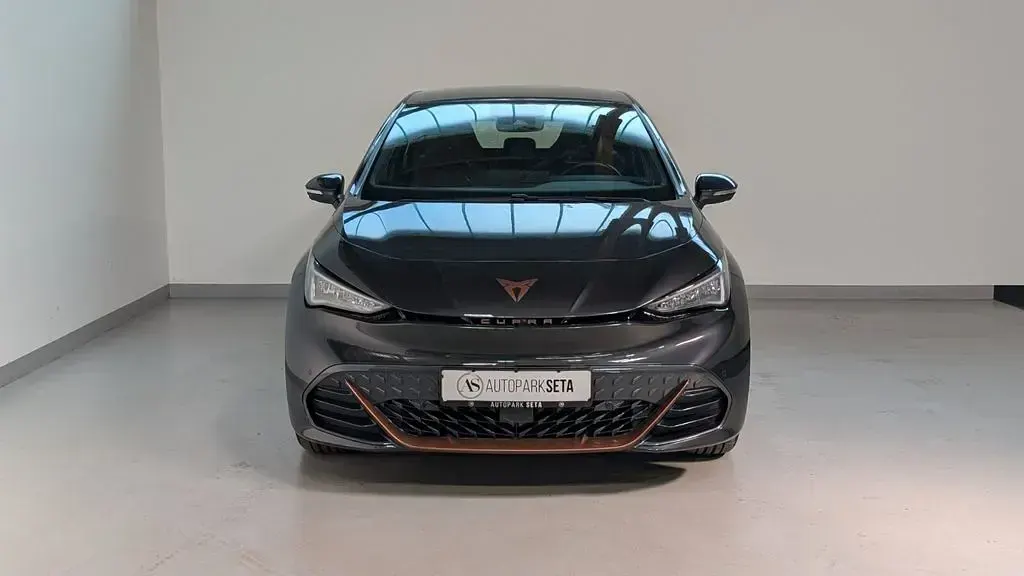 Używany Cupra Born 150 kW (204 KM) 2023 Szary Hatchback