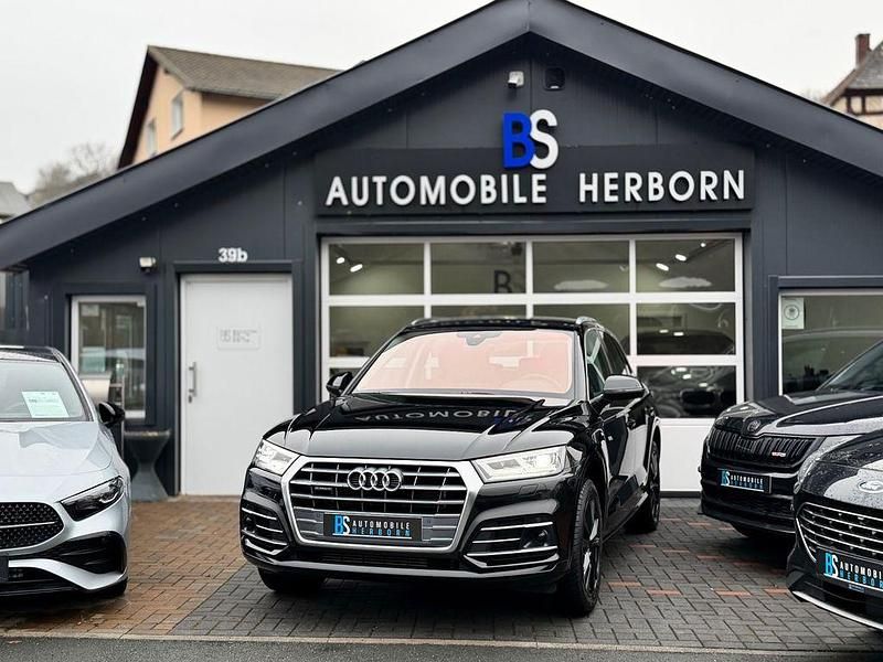 Schwarz Gebraucht 2020 Audi Q5 Ambiente SUV | 33.390 € (Superpreis) - Bild 1/4