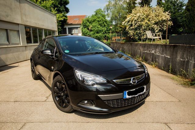 Schwarz Gebraucht 2015 Opel Astra GTC Limousine | 12.000 € - Bild 1/4