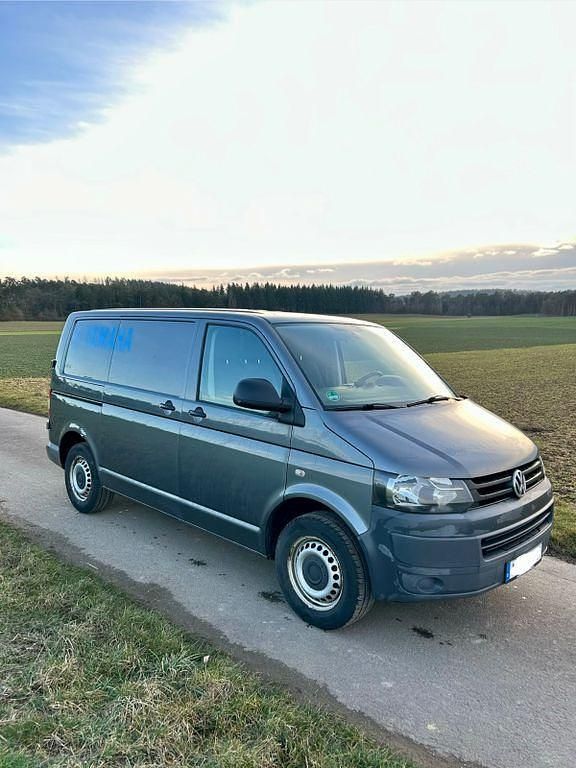 Gebraucht VW Transporter 140 PS (102 kW) 2013 Grau Van